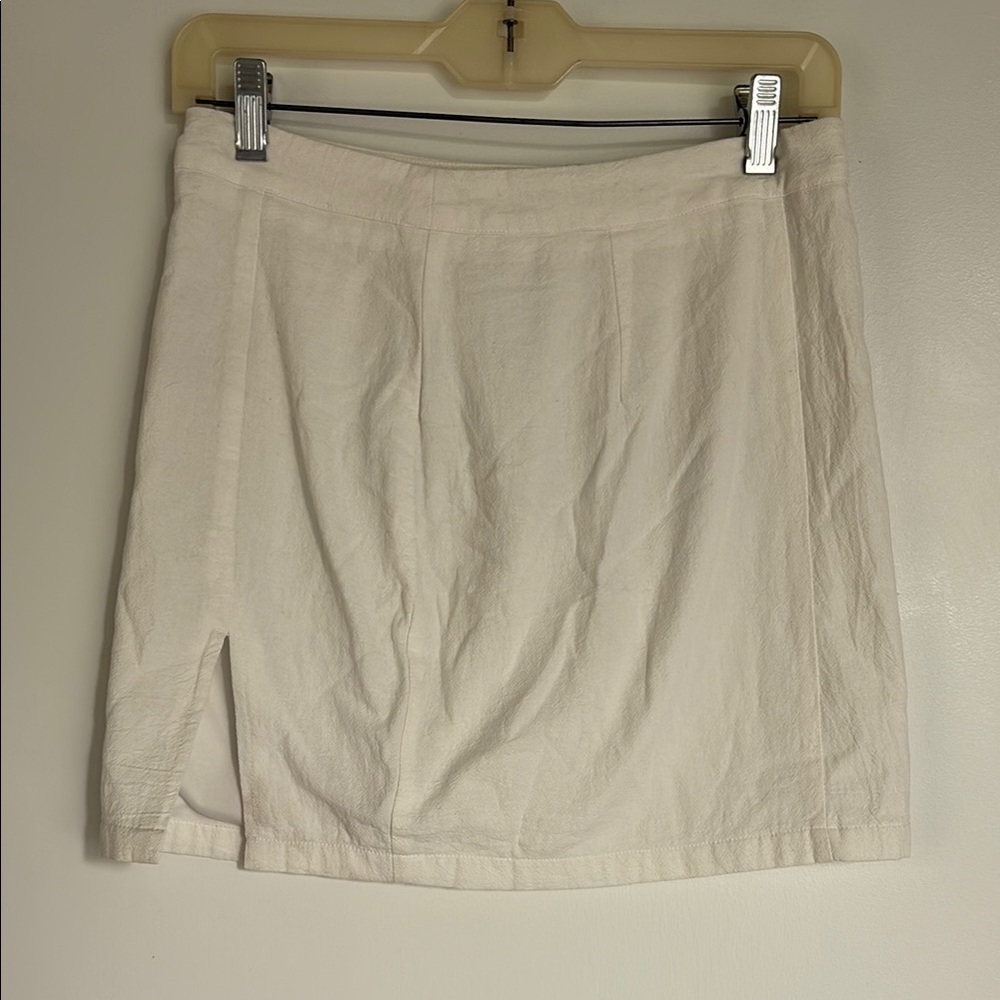 Elegant White Women's Skirt